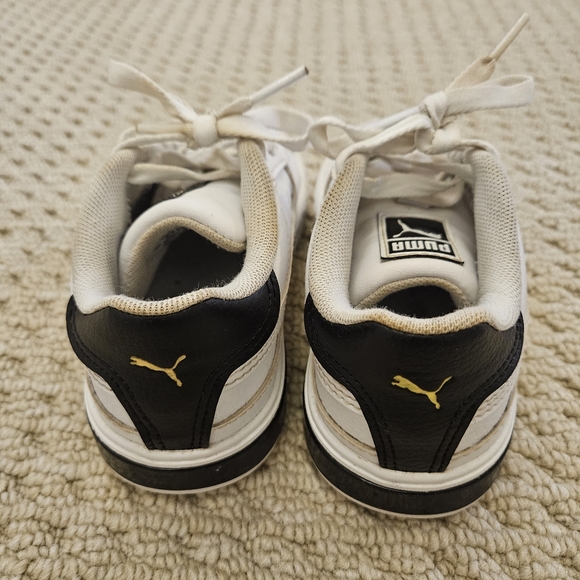 Kids Puma Sneakers, Size US 11C - Picture 2 of 3